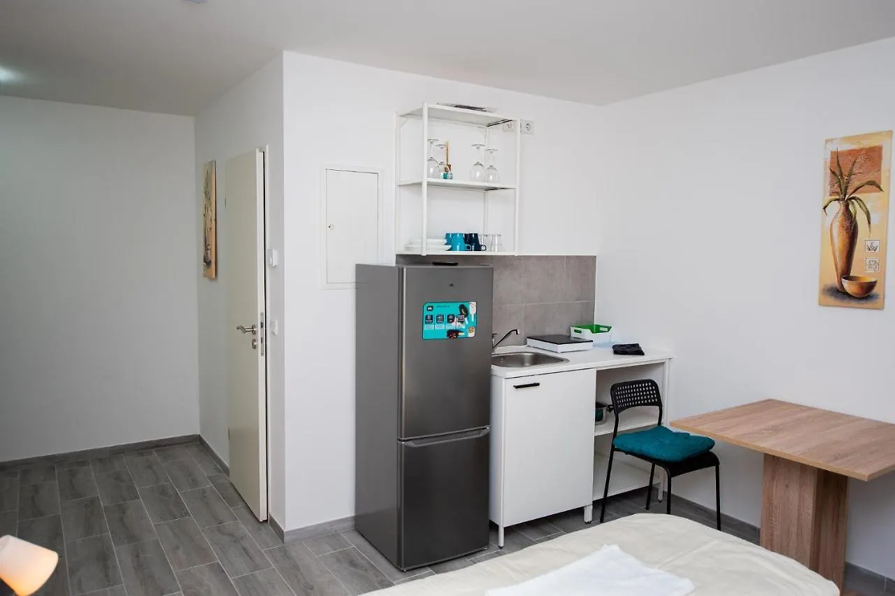 Modern Living Studio Kueche Netflix Inklusive Top Lage Nuremberg