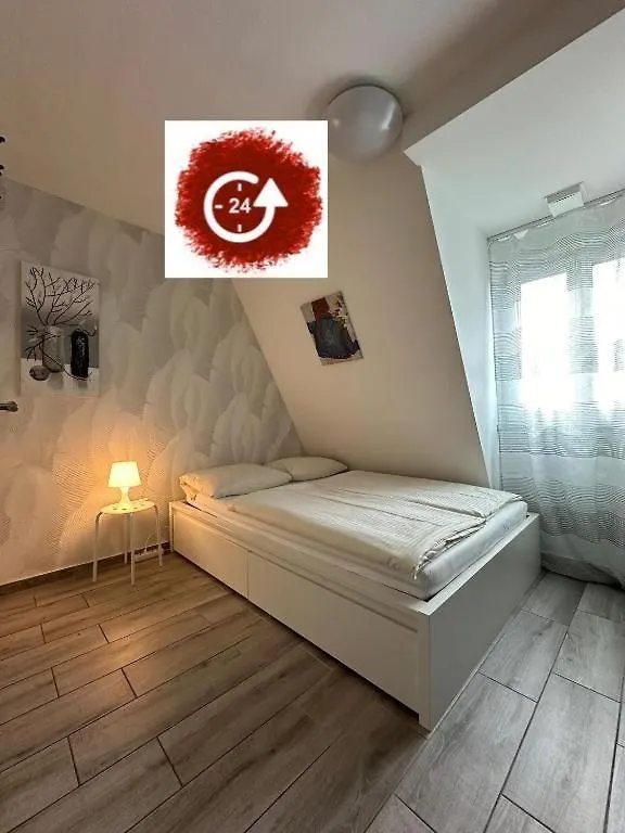 Maison d'hôtes Modern Living Studio Kueche Netflix Inklusive Top Lage Nuremberg